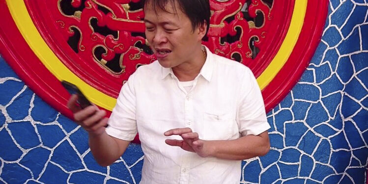 Ranting Pohon Bahayakan Pengendara, Albert Minta Pemko Padang Lakukan Pemangkasan