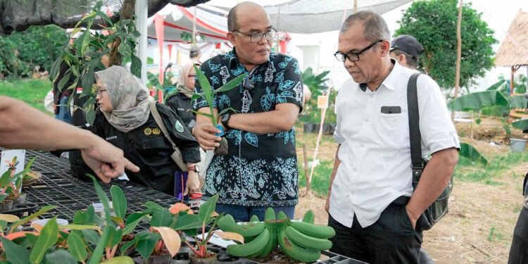 Tinjau Penas Tani, Ketua DPRD Sumbar Harap Pertanian Sumbar Lebih Maju dengan Teknologi