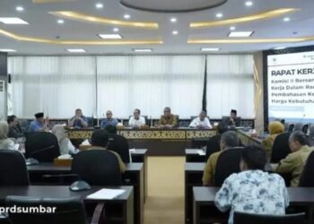 Komisi II DPRD Sumbar Gelar Rapat Kerja dengan Mitra