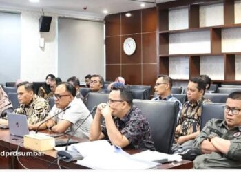 Pansus DPRD Sumbar Bahas Substansi Ranperda RTRW