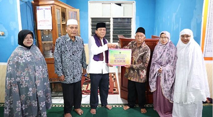 Safari Ramadan di Masjid Nurul Fajri Cupak, Wakil Ketua DPRD Sumbar Ingatkan Tenntang Bahaya Narkotika