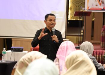 Tingkatkan Pemahaman Pelaku Usaha, Bimtek Perizinan Usaha Terselenggara dari Pokir Hidayat