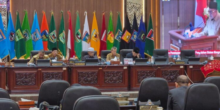 DPRD Sumbar Gelar Rapat Paripurna Penetapan Rekomendasi LKPJ Kepala Daerah