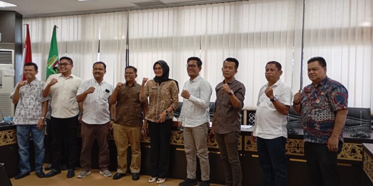 Komisi B DPRD Kabupaten Toba Kunjungi DPRD Sumbar