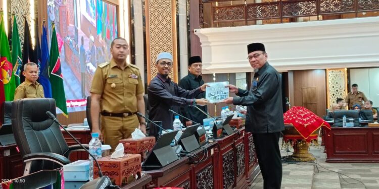 DPRD Sumbar Sampaikan Nota Penjelasan Ranperda Penyelenggaraan Penyiaran