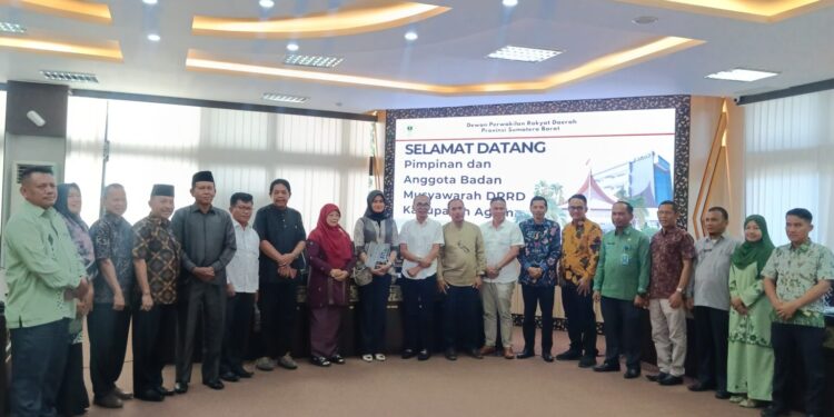 Untuk Optimalnya Pelaksanaan Tupoksi, Bamus DPRD Agam Himpun Masukan dari DPRD Sumbar