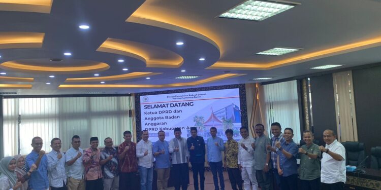Bahas Kelanjutan DOB, Banggar DPRD Agam Kunjungi DPRD Sumbar