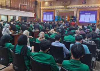 Mahasiswa Fakultas Hukum Unand Kuliah Lapangan di DPRD Sumbar