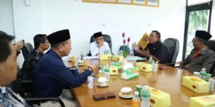 Ketua BK DPRD Sumbar Terima Kunjungan BK DPRD Agam