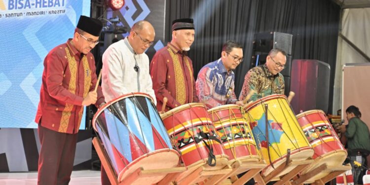 Ketua DPRD Sumbar Dorong Lulusan SMK Bisa jadi Penyedia Lapangan Kerja