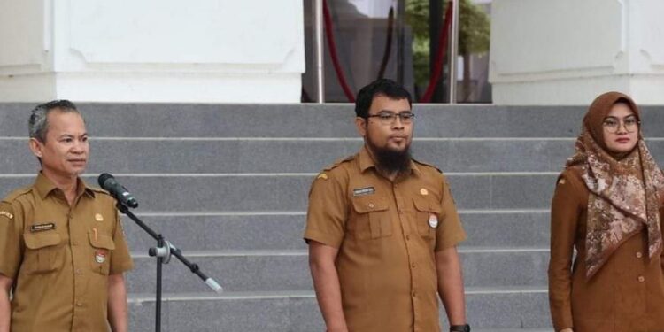 Kabag Persidangan dan Perundang-Undangan DPRD Sumbar Pimpin Apel Pagi