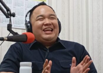 Nanda Satria Narsumber di Program Dinamika Publik Radio Padang FM