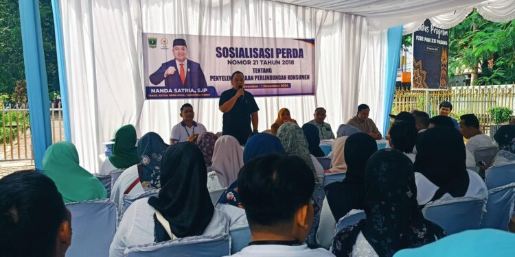 Nanda Satria Sosialisasikan Perda tentang Perlindungan Konsumen kepada Masyarakat
