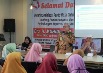 Sosialisasikan Perda, Ketua DPRD Sumbar Tekankan UMKM Jadi Solusi Tingkatkan Kesejahteraan