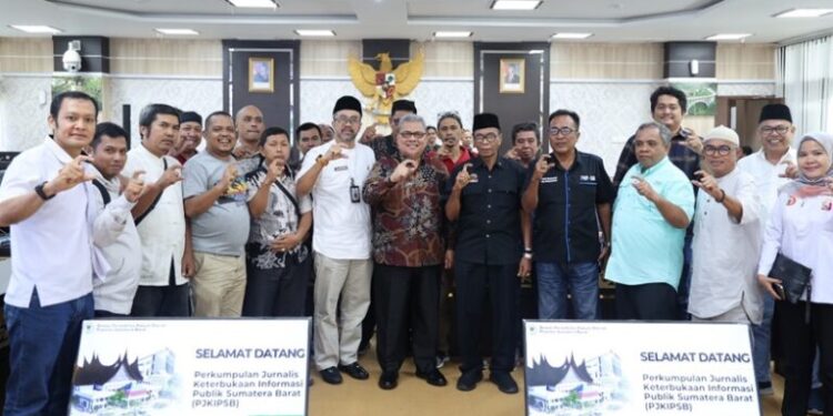 Ketua DPRD Sumbar : Keterbukaan Informasi Publik Pondasi Penting Mewujudkan Pemerintahan yang Baik