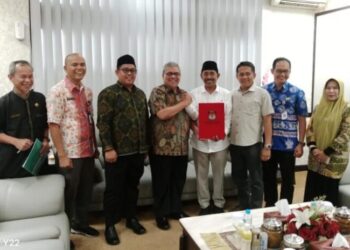 DPRD Sumbar Terima Surat Usulan Pengangkatan Gubernur dan Wakil Gubernur