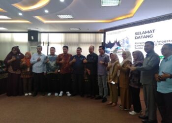 Komisi II DPRD Jambi Studi Tiru ke DPRD Sumbar