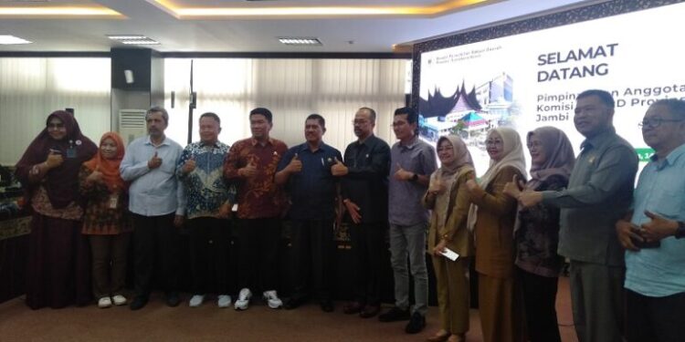 Komisi II DPRD Jambi Studi Tiru ke DPRD Sumbar