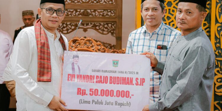 Wakil ketua DPRD Sumbar Evi Yandri Sorot Soal Tawuran dan Narkoba Saat Kegiatan Safari Ramadan