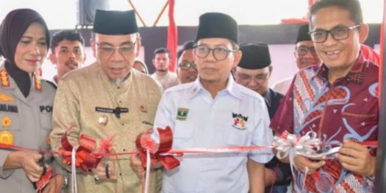 Wakil Ketua DPRD Sumbar Evi Yandri Hadiri Peresmian Gedung ODGJ di Pauh IX