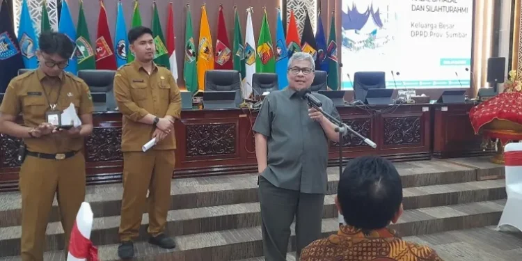 Pimpinan dan Anggota DPRD Sumbar Gelar Halal Bihalal